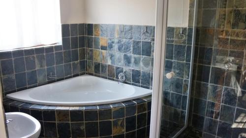 ROOM 7 - Self catering